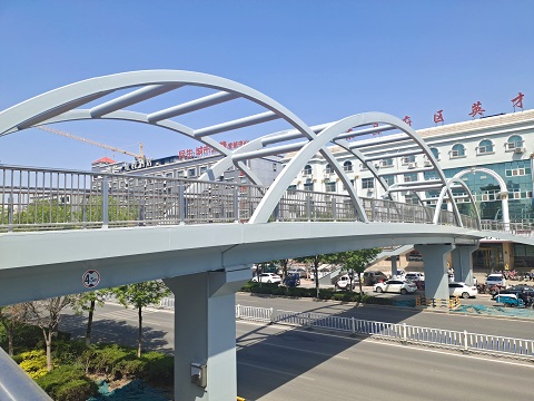 振興路實(shí)驗(yàn)中學(xué)過(guò)街天橋工程.jpg 振興路實(shí)驗(yàn)中學(xué)過(guò)街天橋工程.jpg